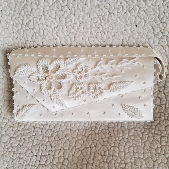 Beautiful Girls' Ivory Beaded Clutch Purse - Picture 7 of 7